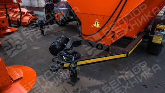 Пескоразбрасыватель прицепной МК-3,0АП