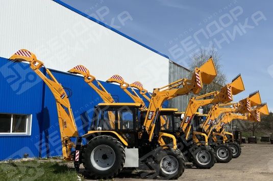 Экскаватор-погрузчик ДЭМ-1143