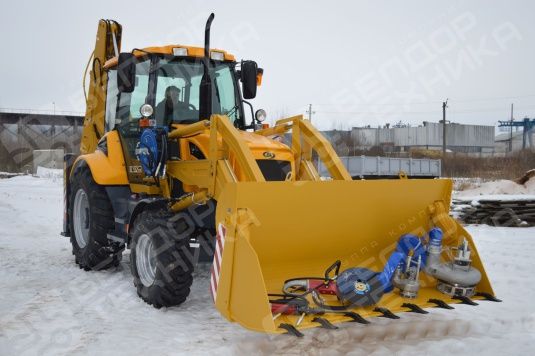 Экскаватор-погрузчик ДЭМ-310