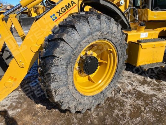 Экскаватор-погрузчик XGMA XG765H-4ТХ