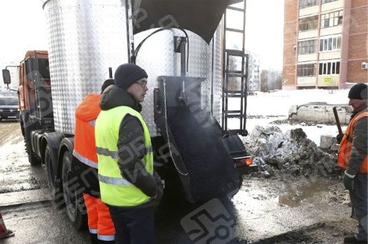 Термос-ремонтер для литого асфальта КДМ-7881022