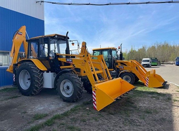 Экскаватор-погрузчик ДЭМ-1143