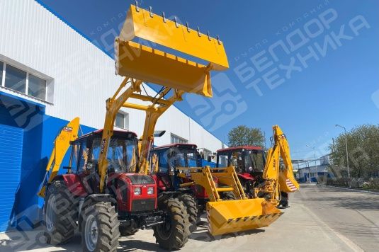 Экскаватор-погрузчик ДЭМ-1143