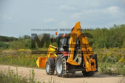 Экскаватор-погрузчик ДЭМ-1143