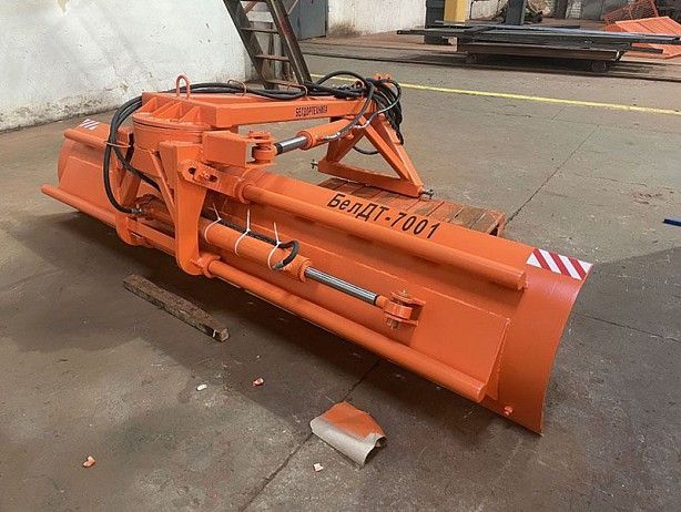 Отвал задний БЕЛДТ-7001
