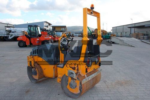 Каток HAMM HD 12 VV