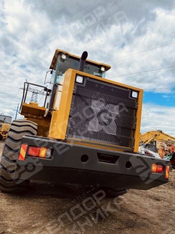 Фронтальный погрузчик XGMA XG955